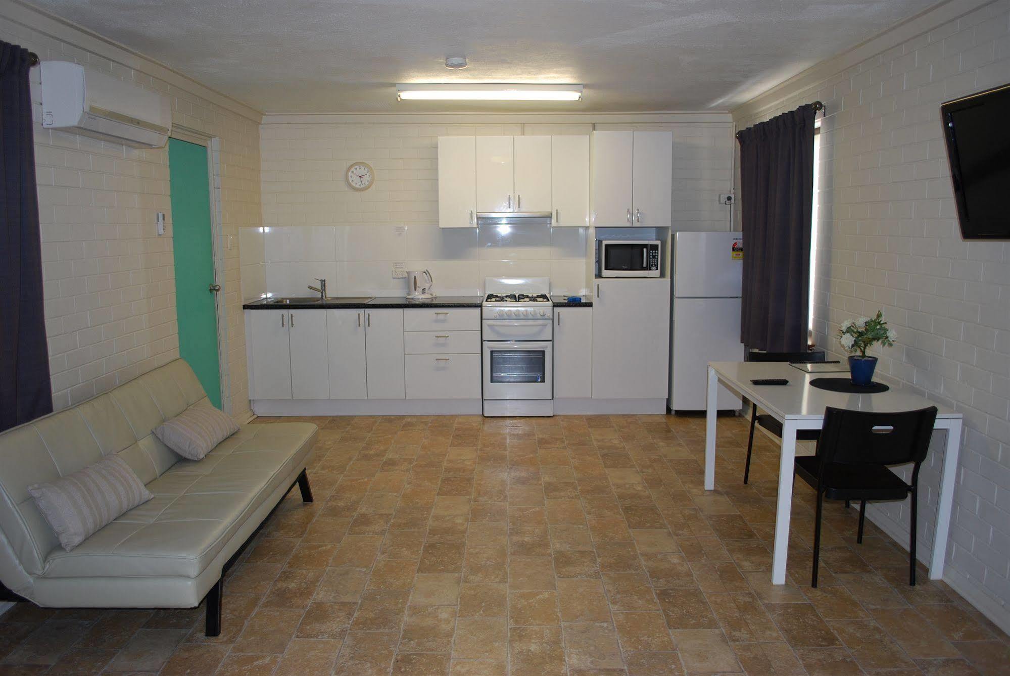 Big4 Perth Midland Tourist Park Hotel Middle Swan ภายนอก รูปภาพ