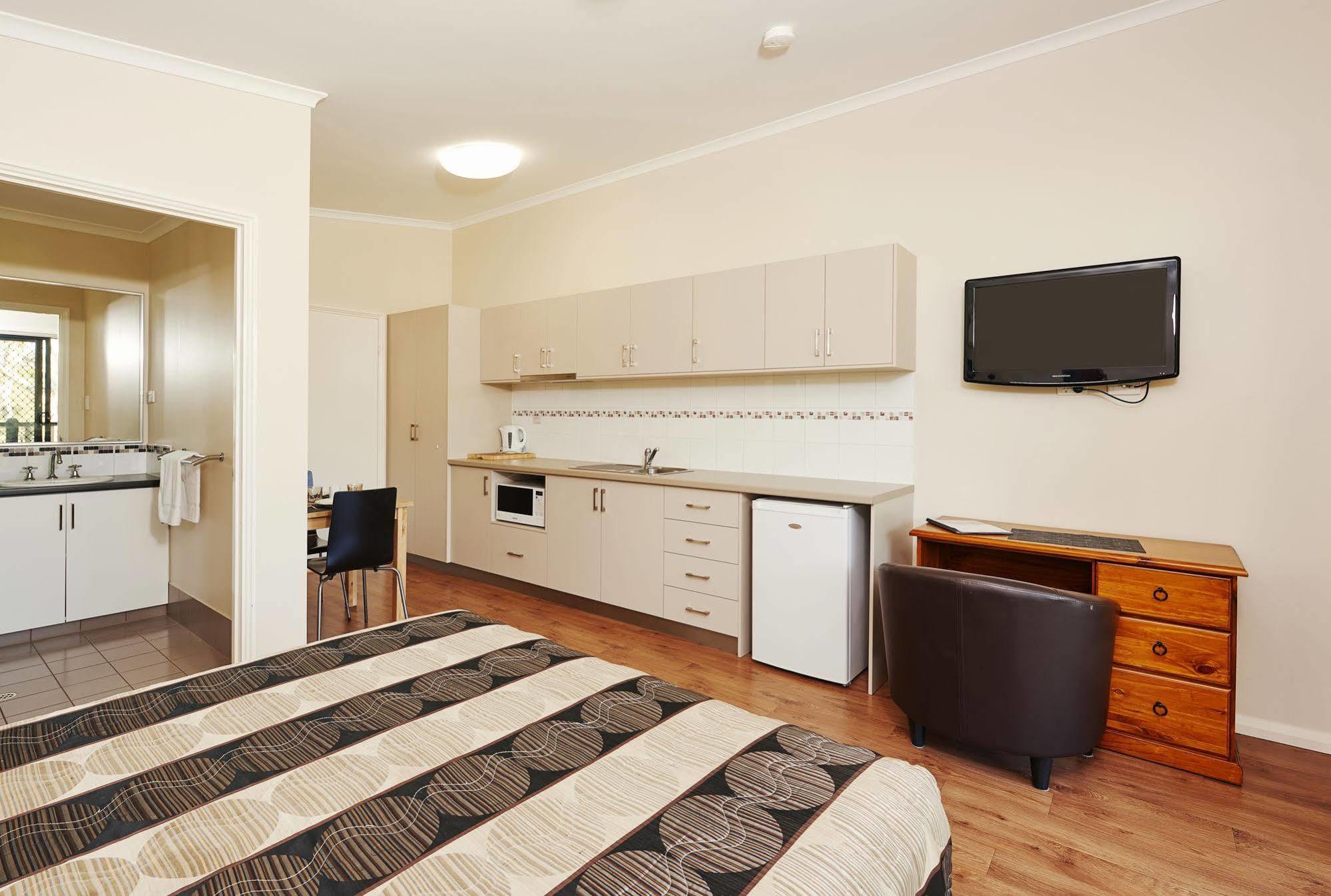 Big4 Perth Midland Tourist Park Hotel Middle Swan ภายนอก รูปภาพ